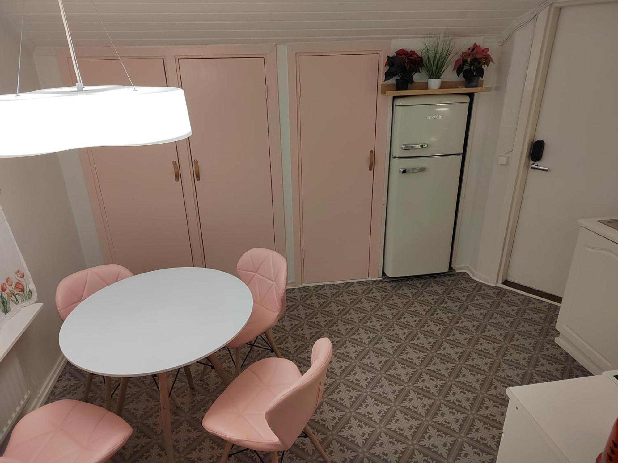 4b - Budget Boutique Boardinghouse Apartment Helsinki